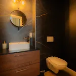 Grand Place Hotel