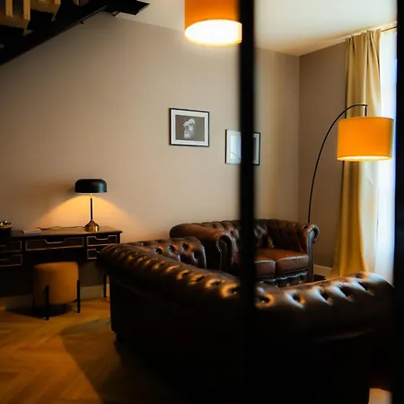 Grand Place 3* Mons