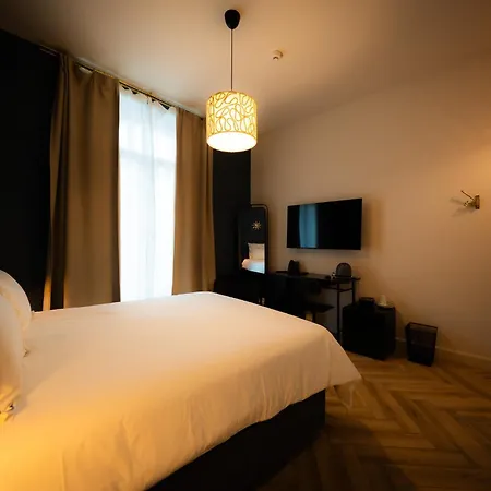 Grand Place مونس