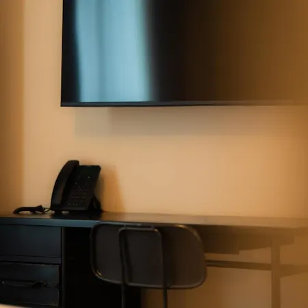 Grand Place فندق مونس