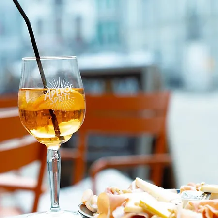 فندق Grand Place مونس