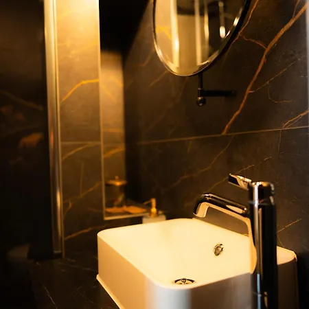 Grand Place مونس