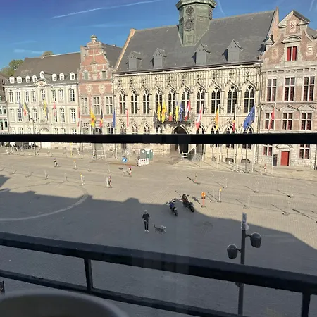Hotel Grand Place 3*