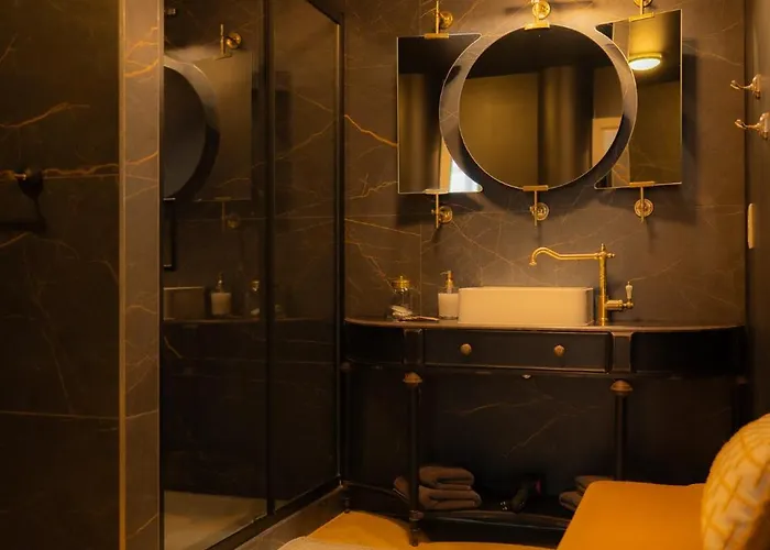 Hotel Grand Place 3*